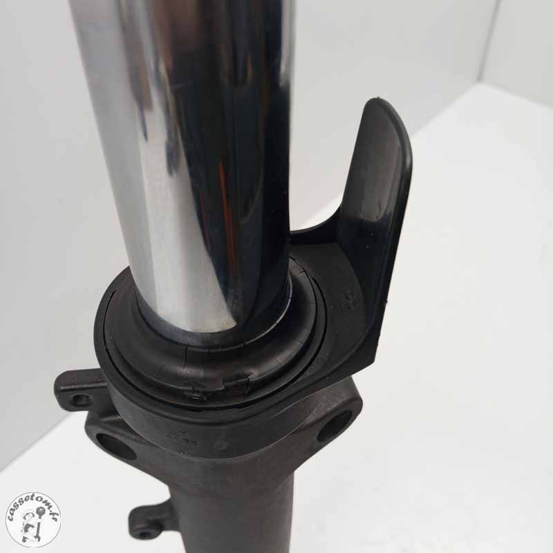 Bras de fourche droit Suzuki 650 gsf bandit 2007 - Cassetom - Nos pieces motos