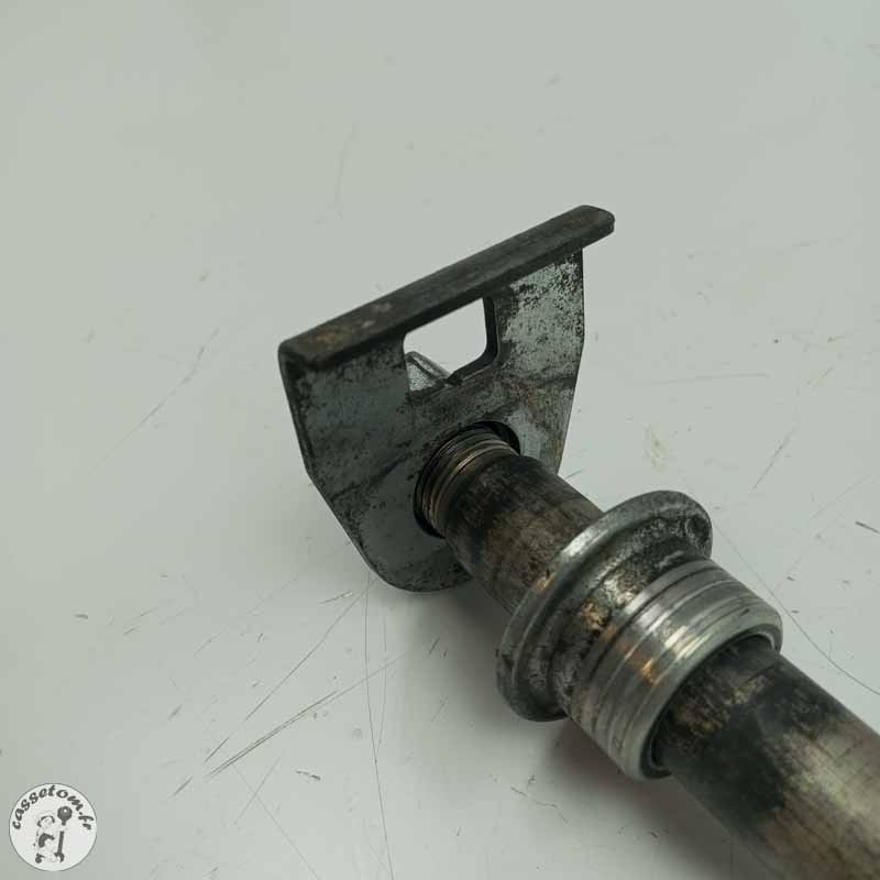 Axe de roue arrière Suzuki 650 gsf bandit 2007 - Cassetom - Nos pieces motos