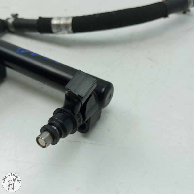 Rampe d'injecteurs et durite à essence  Triumph 1200 tiger xrx 2019 - Cassetom - Nos pieces motos