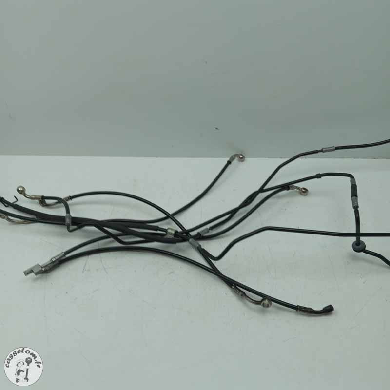 Lot de durites de freins et d'embrayage  Triumph 1200 tiger xrx 2019 - Cassetom - Nos pieces motos