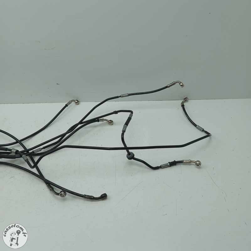 Lot de durites de freins et d'embrayage  Triumph 1200 tiger xrx 2019 - Cassetom - Nos pieces motos