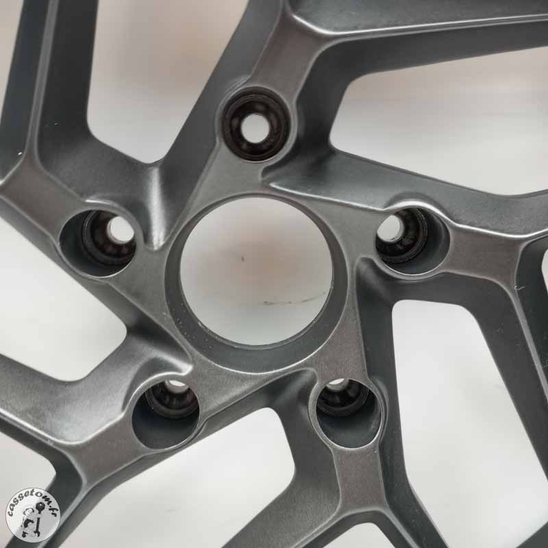 Jante arrière  Triumph 1200 tiger xrx 2019 - Cassetom - Nos pieces motos