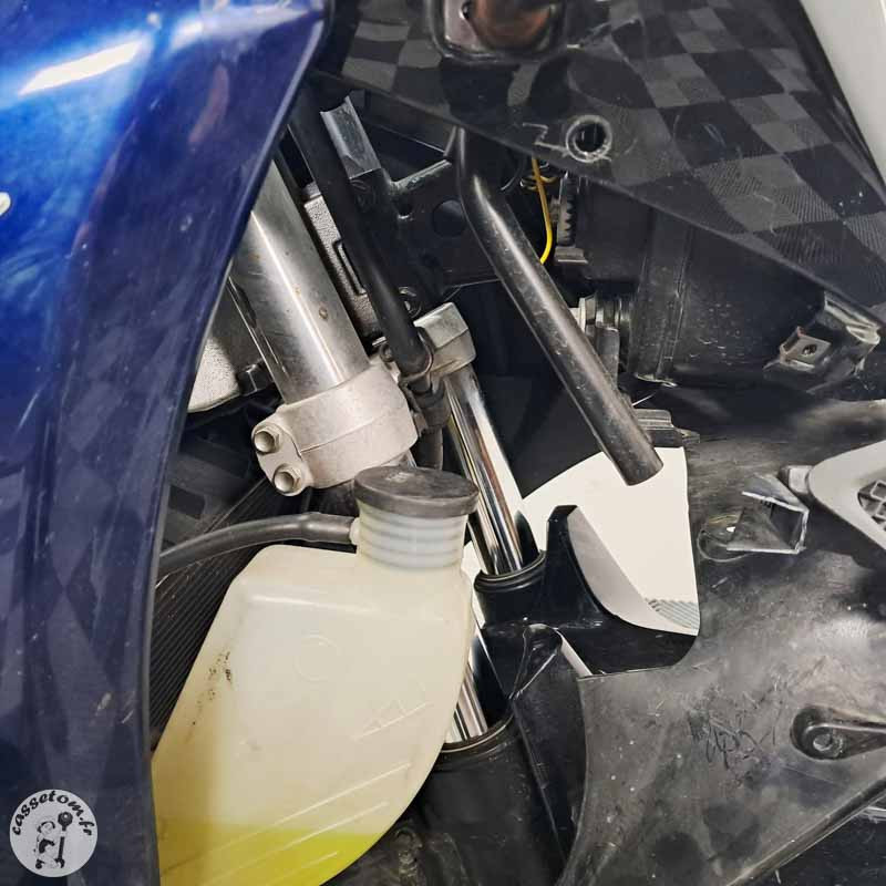 SUZUKI DL1000 996 2003 accidentée - La Casse de l Oncle Tom