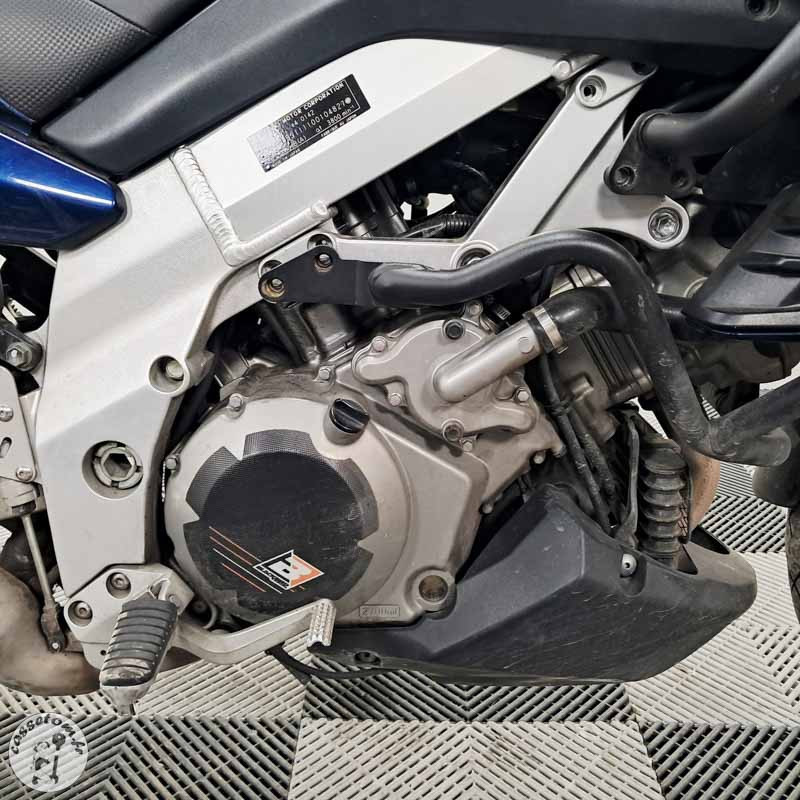 SUZUKI DL1000 996 2003 accidentée - La Casse de l Oncle Tom