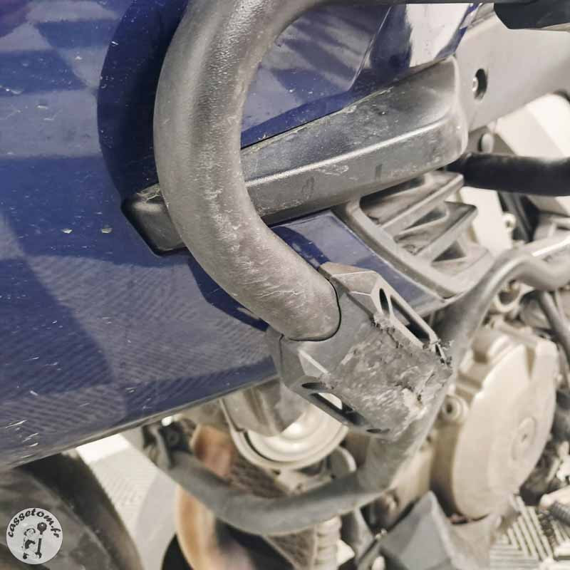 SUZUKI DL1000 996 2003 accidentée - La Casse de l Oncle Tom