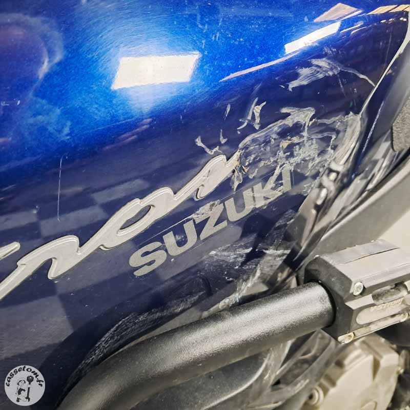 SUZUKI DL1000 996 2003 accidentée - La Casse de l Oncle Tom