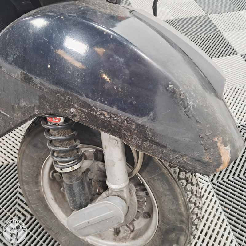 PIAGGIO PX125E 123 1997 accidente - La Casse de l Oncle Tom