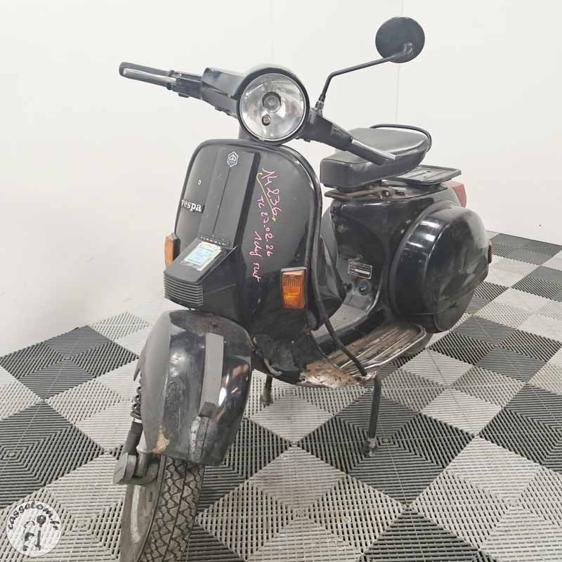 PIAGGIO PX125E 123 1997 accidente - La Casse de l Oncle Tom