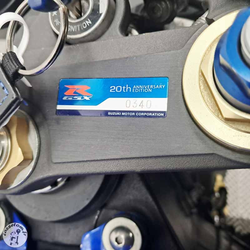 SUZUKI GSX-R600 599 2005 accidentée - La Casse de l Oncle Tom