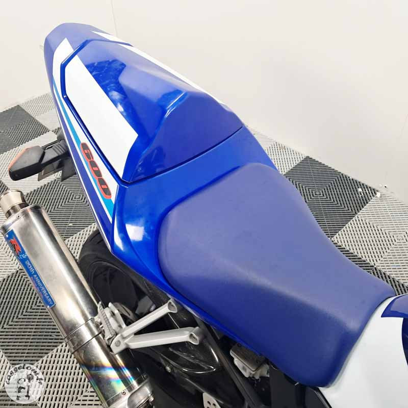 SUZUKI GSX-R600 599 2005 accidentée - La Casse de l Oncle Tom