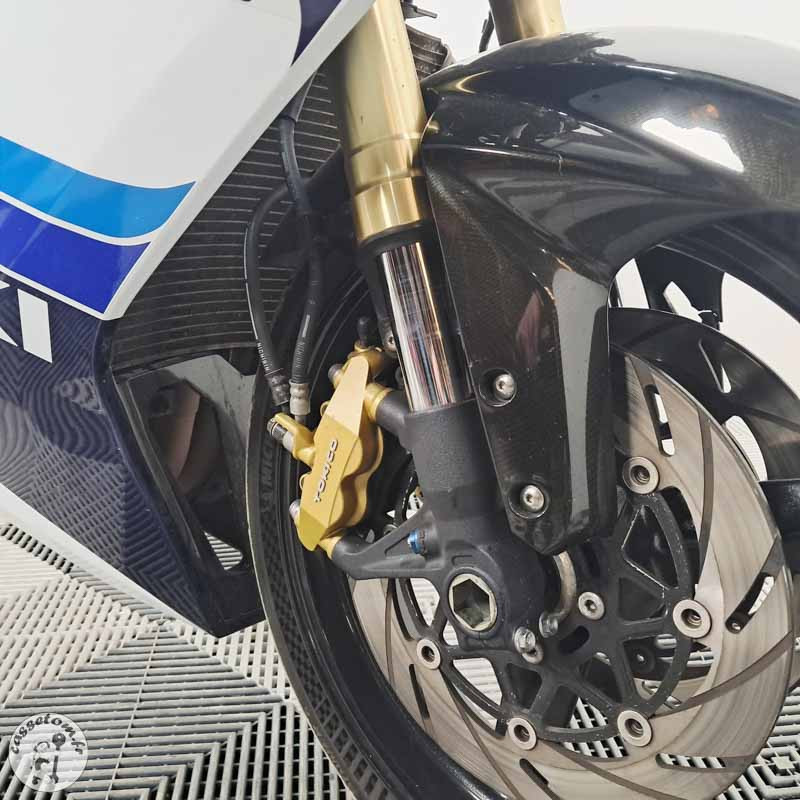 SUZUKI GSX-R600 599 2005 accidentée - La Casse de l Oncle Tom
