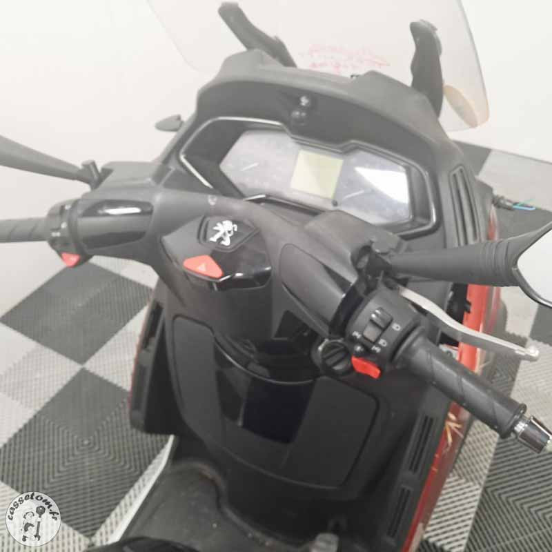 PEUGEOT METROPOLI 399 2013 accidente - La Casse de l Oncle Tom