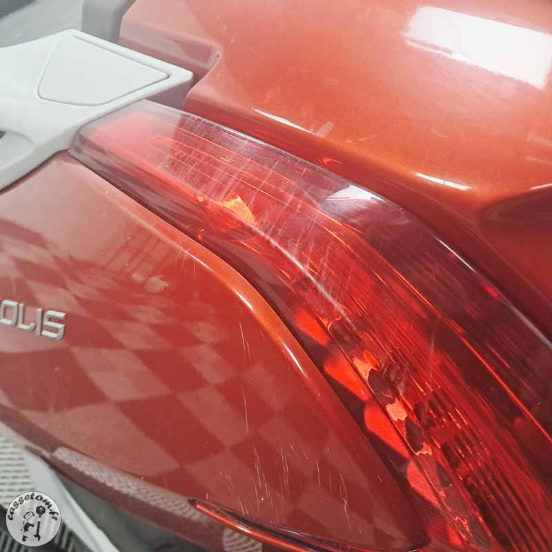 PEUGEOT METROPOLI 399 2013 accidente - La Casse de l Oncle Tom