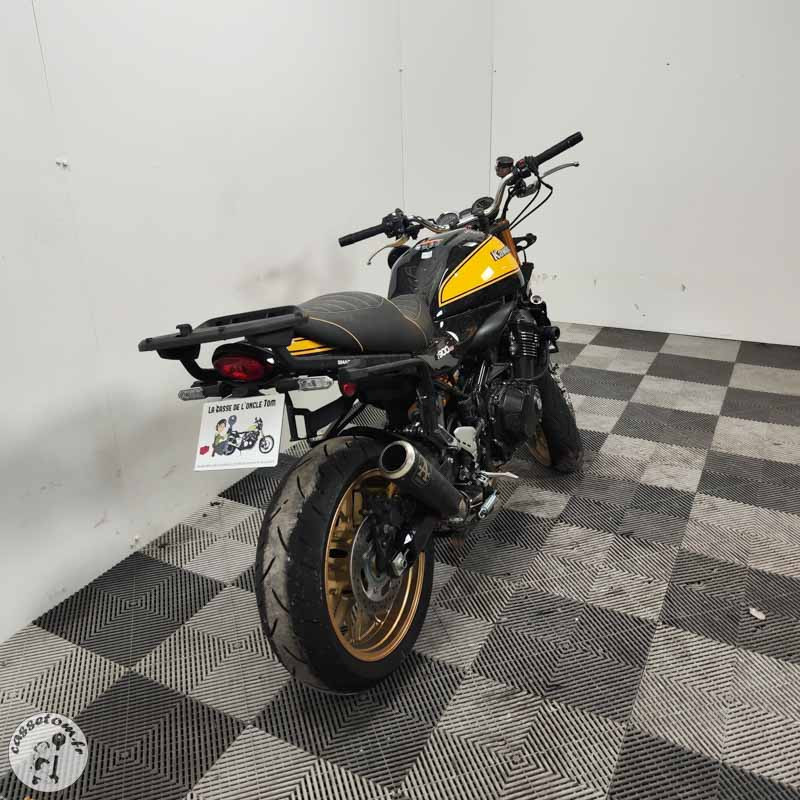 KAWASAKI Z900RS de 2024