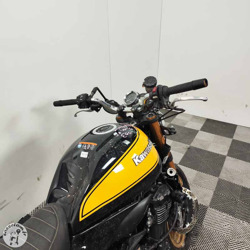 KAWASAKI Z900RS de 2024