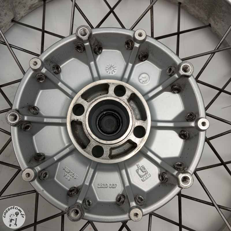 Jante arrière  Bmw 1100 r gsk 1996 - Cassetom - Nos pieces motos