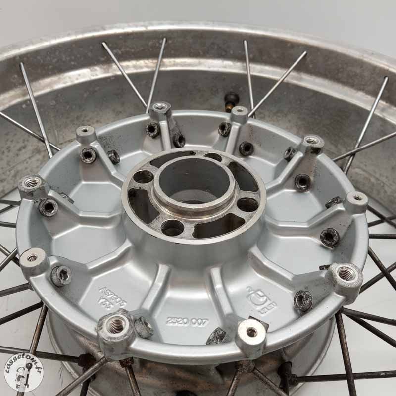 Jante arrière  Bmw 1100 r gsk 1996 - Cassetom - Nos pieces motos