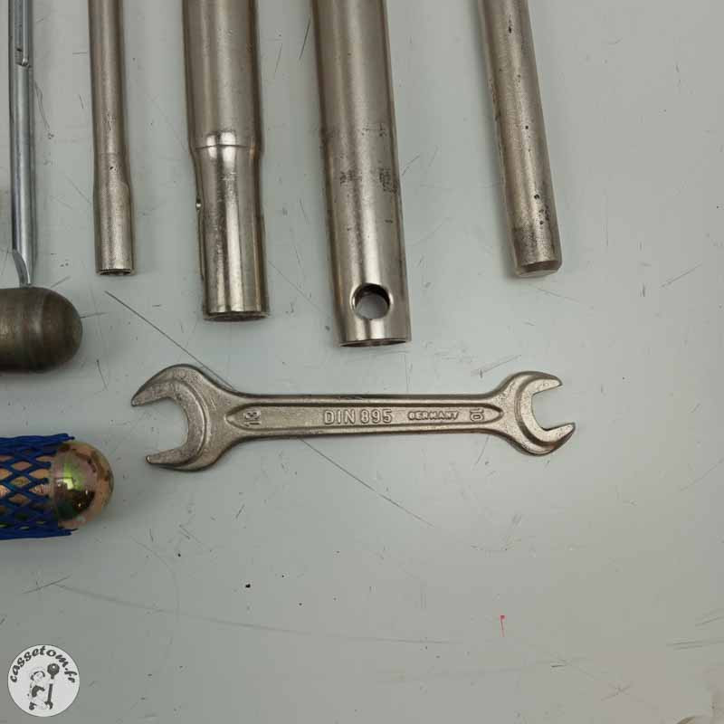 Coffre à outils  Bmw 1100 r gsk 1996 - Cassetom - Nos pieces motos