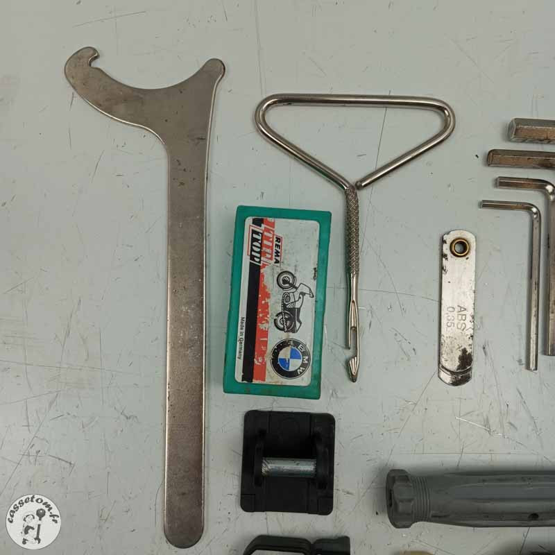 Coffre à outils  Bmw 1100 r gsk 1996 - Cassetom - Nos pieces motos