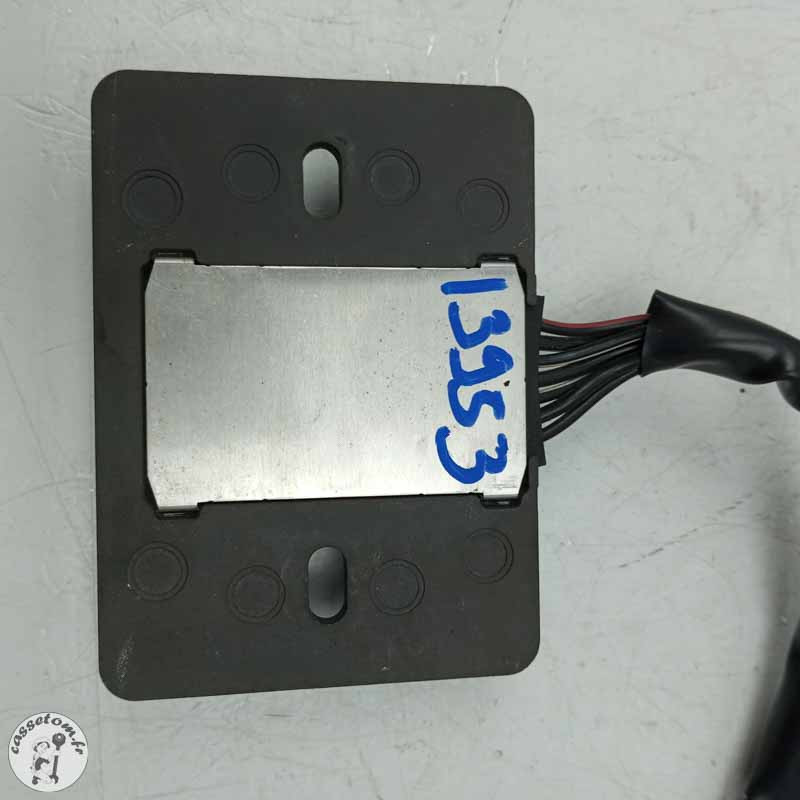 Régulateur Suzuki 650 sfv Gladius 2014 - Cassetom - Nos pieces motos