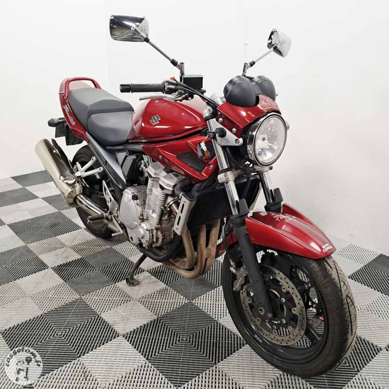 SUZUKI GSF650 656 2008 accidentée - La Casse de l Oncle Tom
