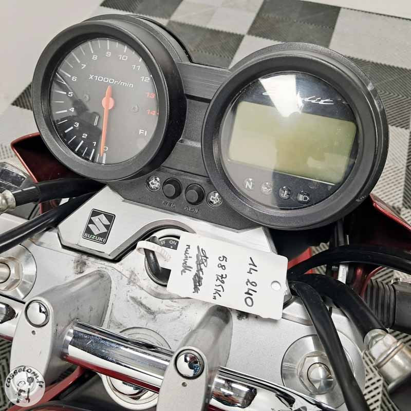 SUZUKI GSF650 656 2008 accidentée - La Casse de l Oncle Tom