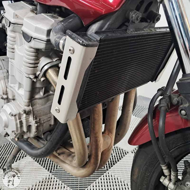 SUZUKI GSF650 656 2008 accidentée - La Casse de l Oncle Tom