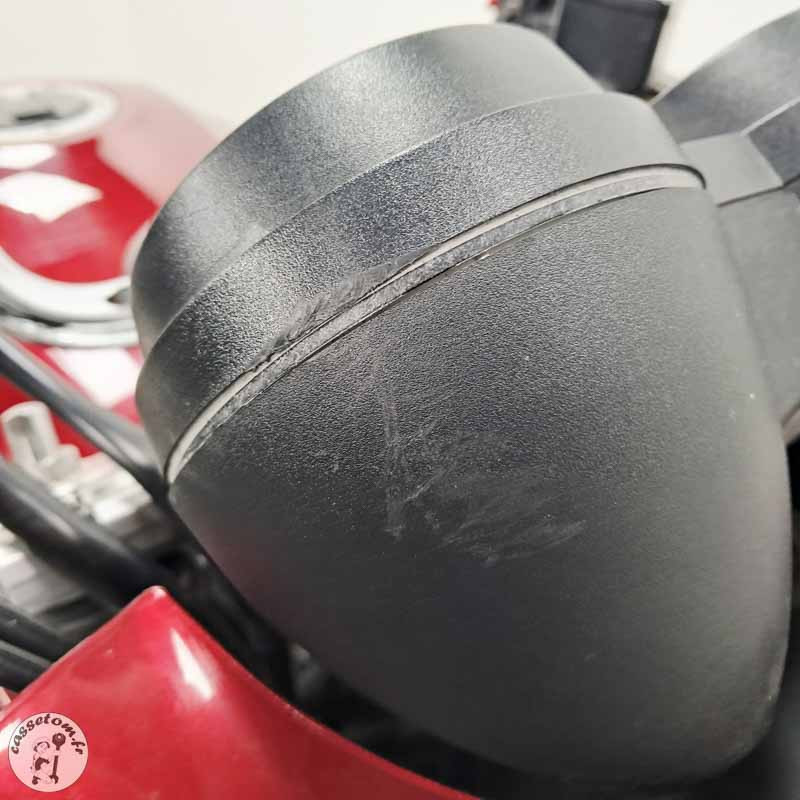 SUZUKI GSF650 656 2008 accidentée - La Casse de l Oncle Tom