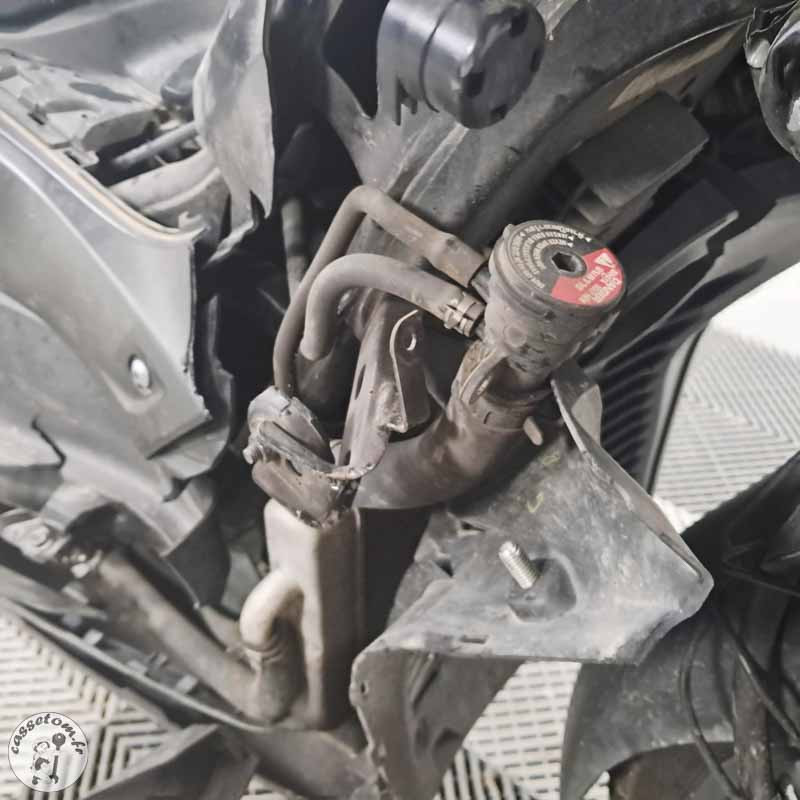 YAMAHA X MAX 300 2018 accidente - La Casse de l Oncle Tom