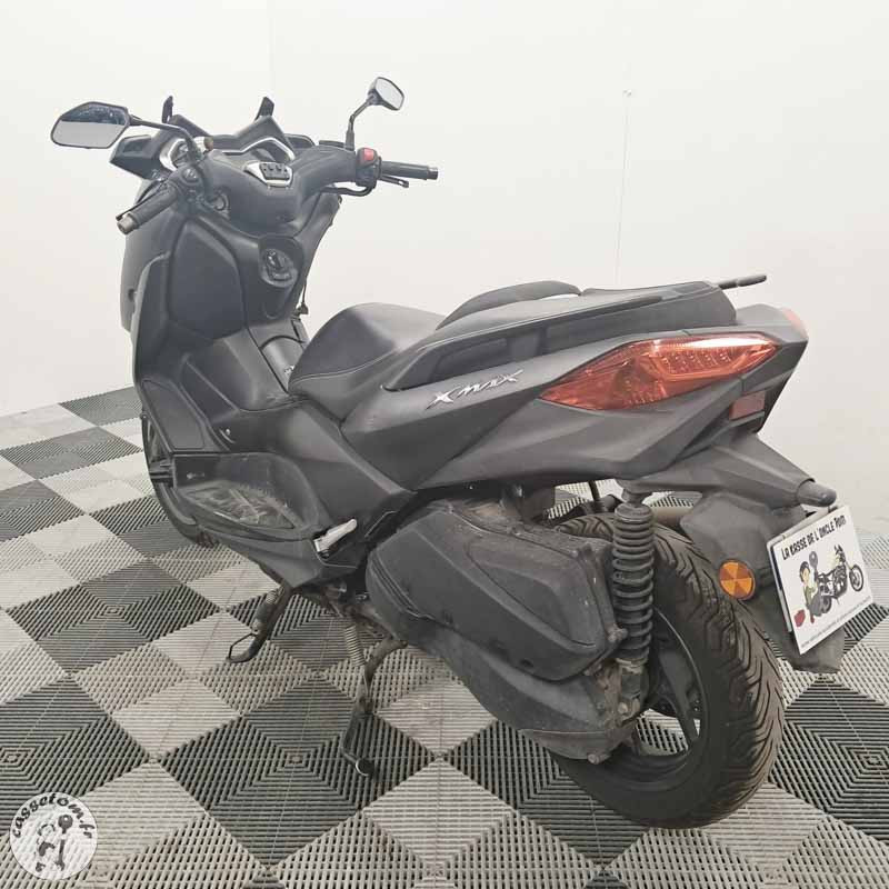 YAMAHA X MAX 300 2018 accidente - La Casse de l Oncle Tom