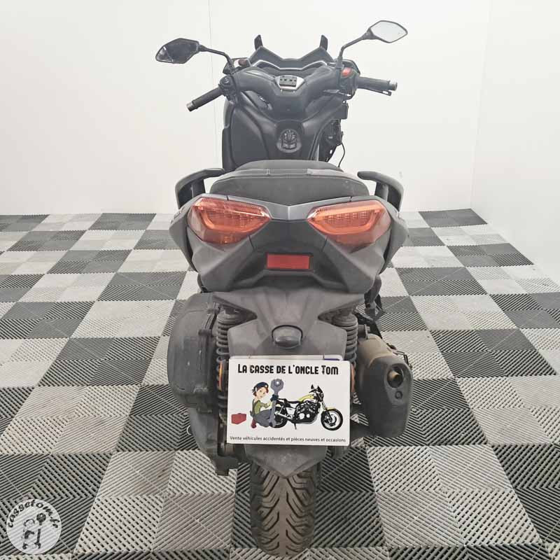 YAMAHA X MAX 300 2018 accidente - La Casse de l Oncle Tom