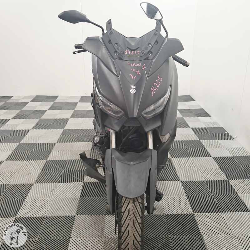 YAMAHA X MAX 300 2018 accidente - La Casse de l Oncle Tom