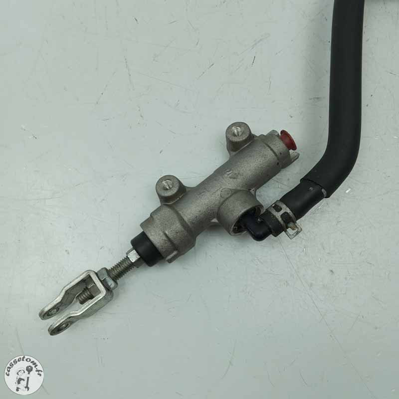 Maître cylindre de frein arrière  Suzuki 650 sfv Gladius 2014 - Cassetom - Nos pieces motos