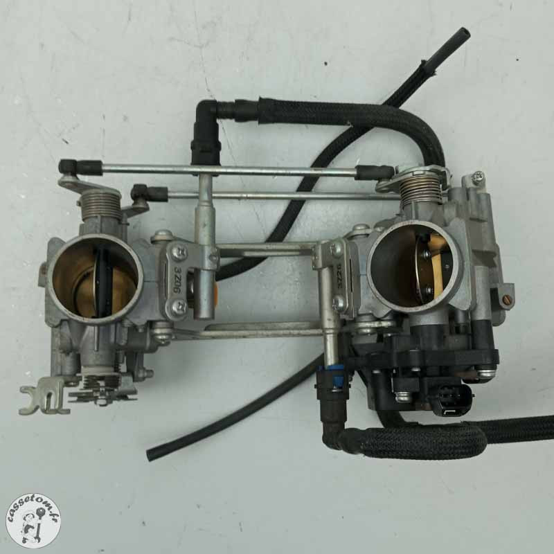 Rampe d'injection  Suzuki 650 sfv Gladius 2014 - Cassetom - Nos pieces motos