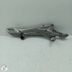 Platine droit avec reposes pieds  Suzuki 650 sfv Gladius 2014 - Cassetom - Nos pieces motos