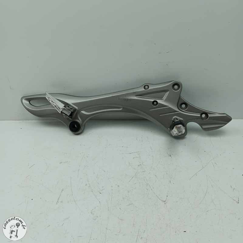 Platine droit avec reposes pieds  Suzuki 650 sfv Gladius 2014 - Cassetom - Nos pieces motos