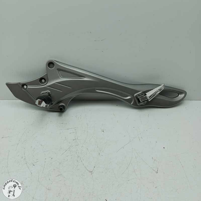 Platine gauche avec reposes pieds  Suzuki 650 sfv Gladius 2014 - Cassetom - Nos pieces motos