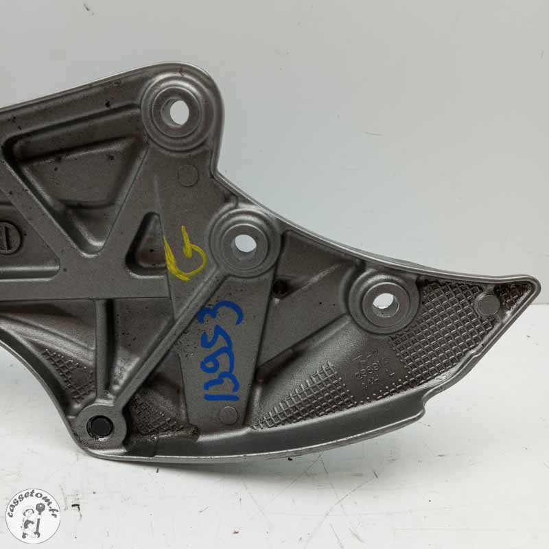 Platine gauche avec reposes pieds  Suzuki 650 sfv Gladius 2014 - Cassetom - Nos pieces motos