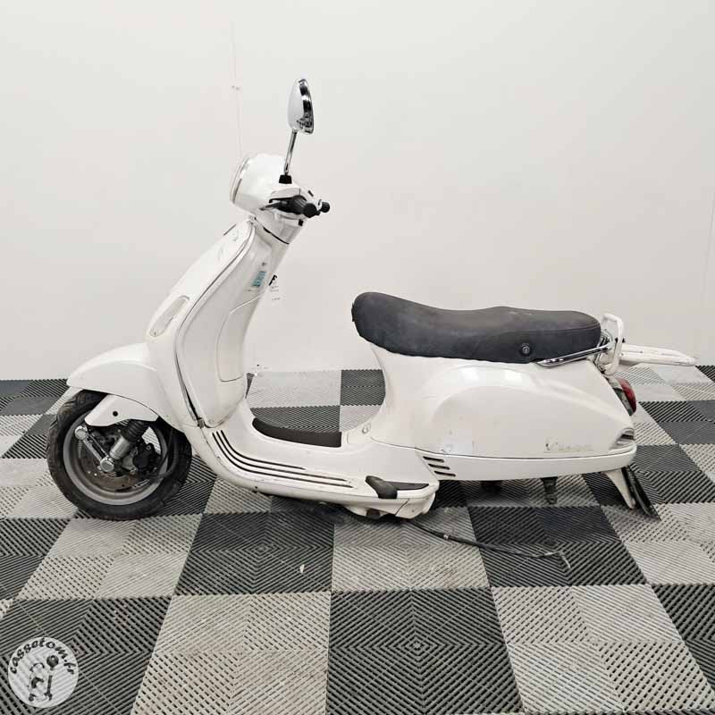 PIAGGIO LXV125 2005 accidente - La Casse de l Oncle Tom