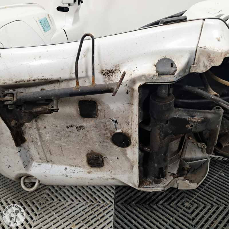 PIAGGIO LXV125 2005 accidente - La Casse de l Oncle Tom