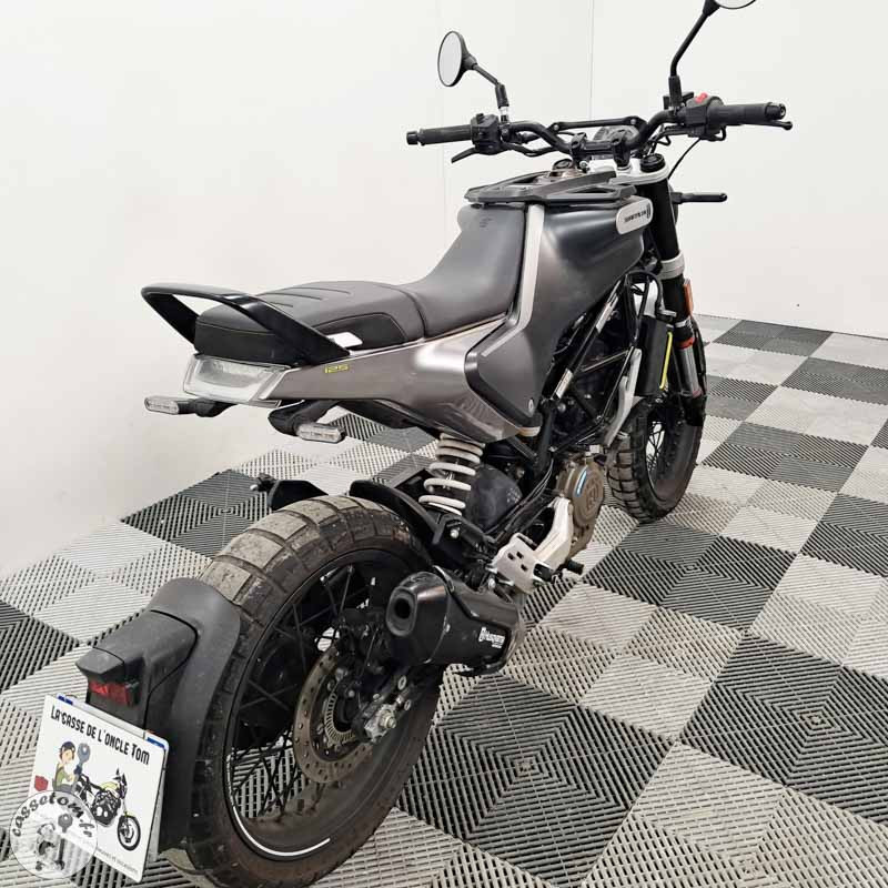 HUSQVARNA SVARTPIL. 124 2021 accidentée - La Casse de l Oncle Tom