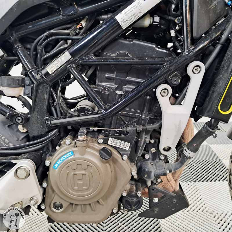 HUSQVARNA SVARTPIL. 124 2021 accidentée - La Casse de l Oncle Tom