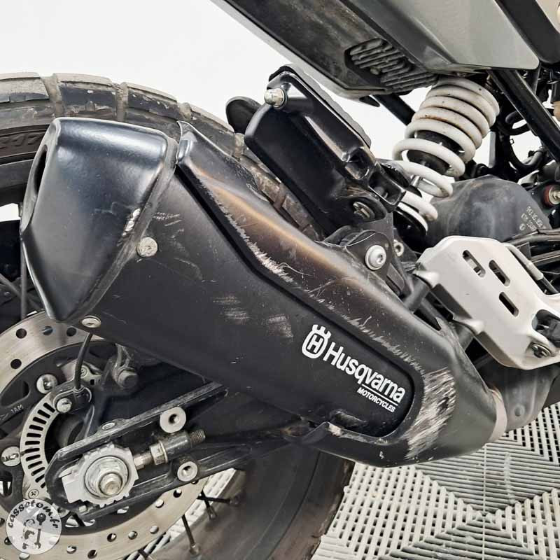 HUSQVARNA SVARTPIL. 124 2021 accidentée - La Casse de l Oncle Tom