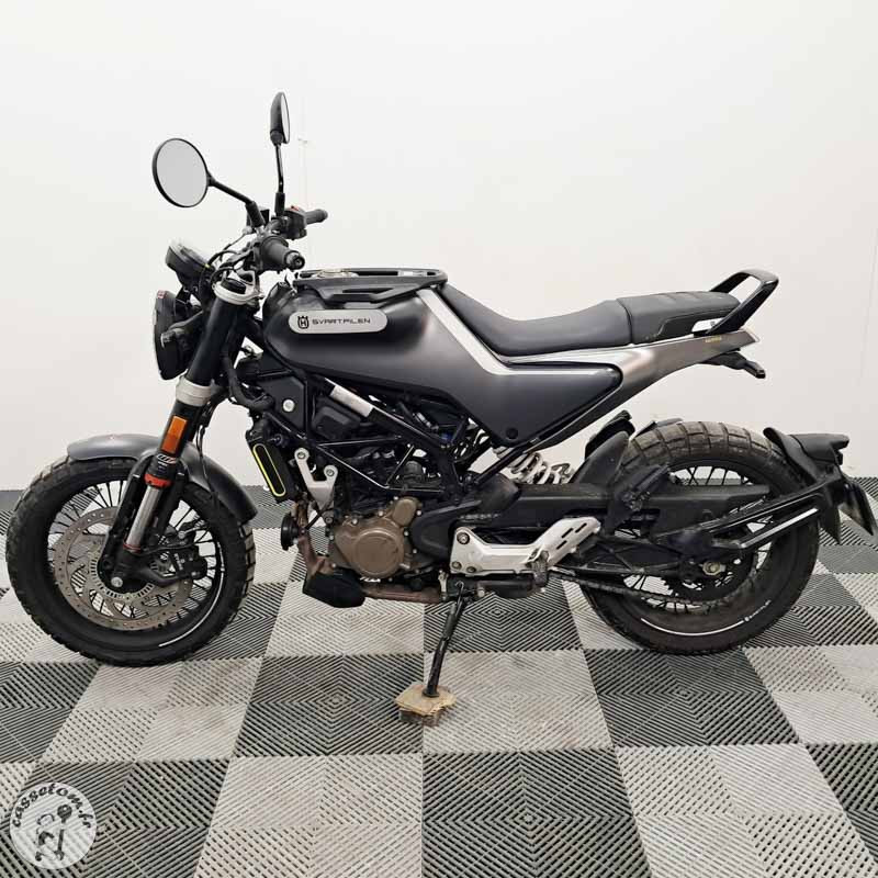 HUSQVARNA SVARTPIL. 124 2021 accidentée - La Casse de l Oncle Tom