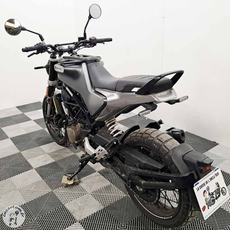 HUSQVARNA SVARTPIL. 124 2021 accidentée - La Casse de l Oncle Tom