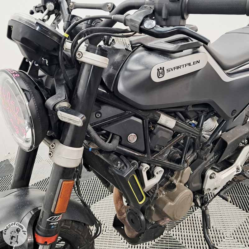 HUSQVARNA SVARTPIL. 124 2021 accidentée - La Casse de l Oncle Tom