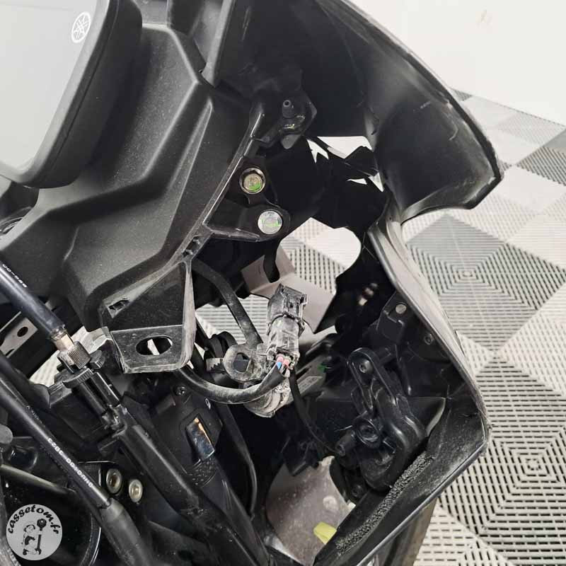 YAMAHA YZF125 124 2023 accidentée - La Casse de l Oncle Tom