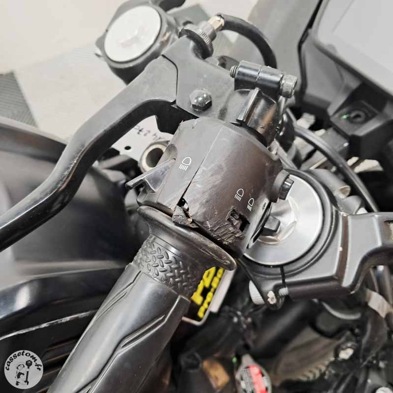 YAMAHA YZF125 124 2023 accidentée - La Casse de l Oncle Tom