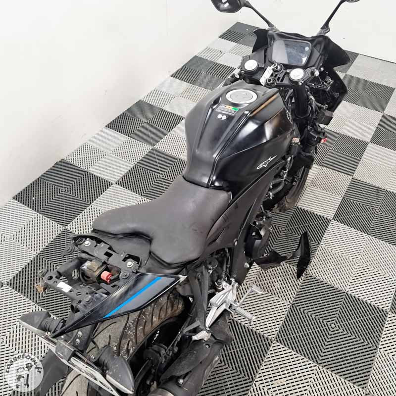 YAMAHA YZF125 124 2023 accidentée - La Casse de l Oncle Tom