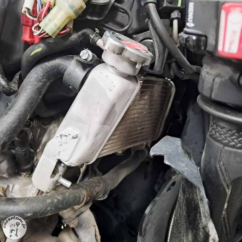 YAMAHA YZF125 124 2023 accidentée - La Casse de l Oncle Tom